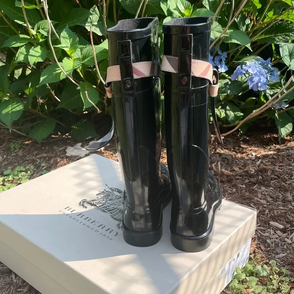 Burberry Kenyon Nova Check Belt Rain Snow Black Rubber Rain Boots Size 38/8 - Picture 3 of 14